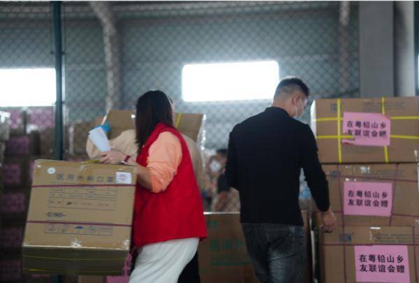 邱玉宁|江西铅山疫情十二日：那些闪亮的身影