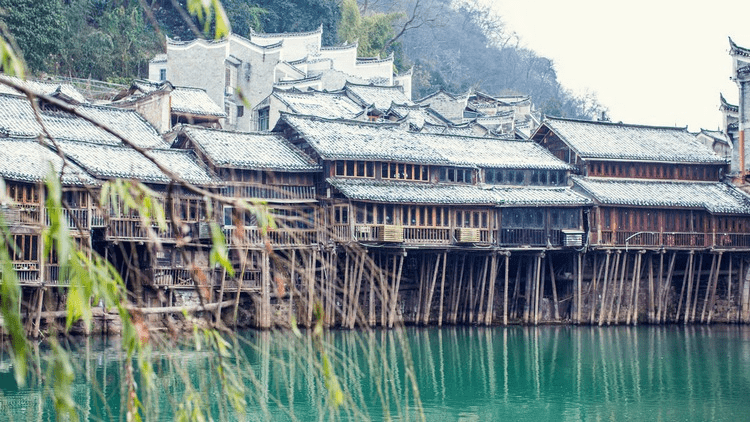 川派建筑吊脚楼图片