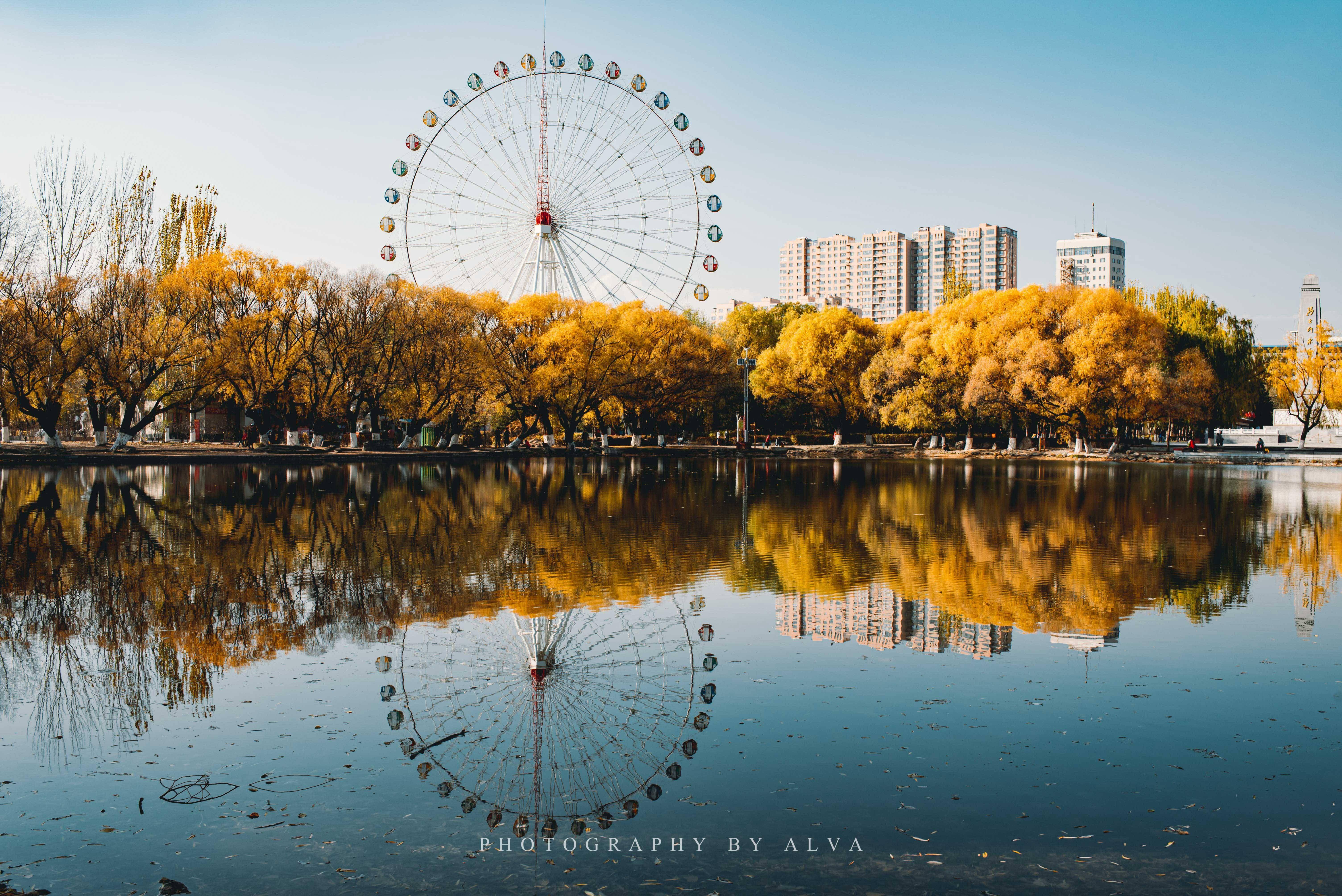 新疆|城市漫游指南·呼和浩特：晚秋时分的青城