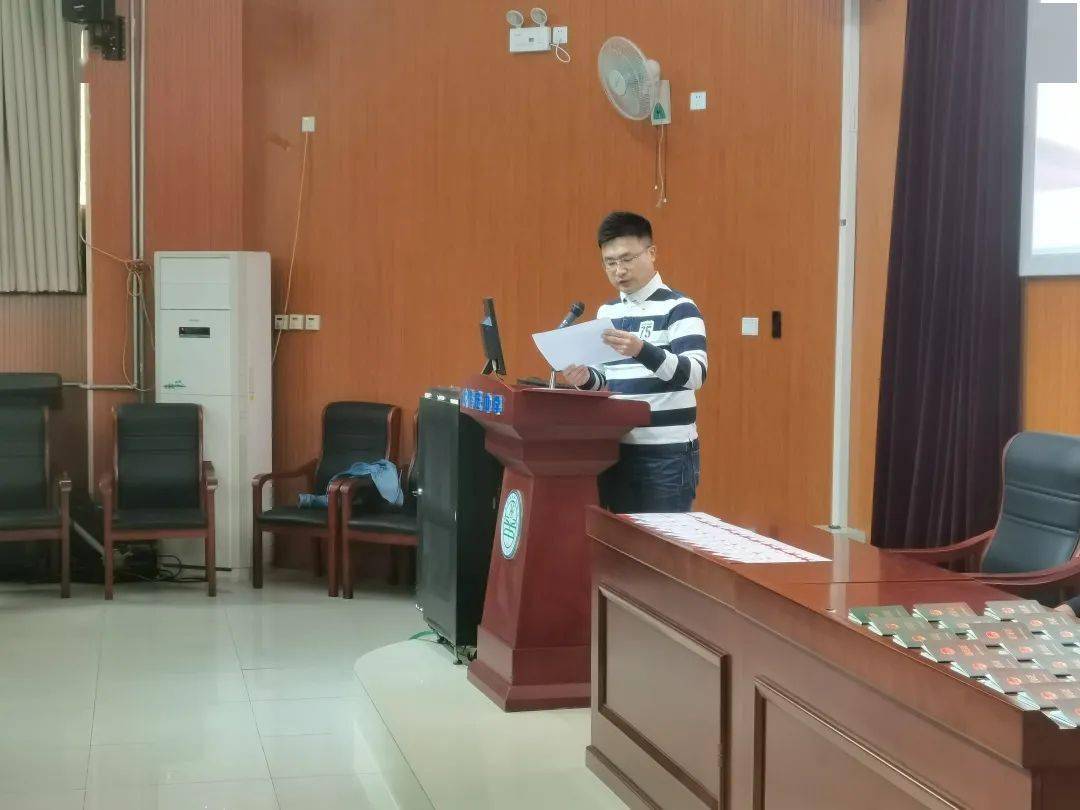 请党放心强国有我大毕庄中学举行2021年新团员入团仪式