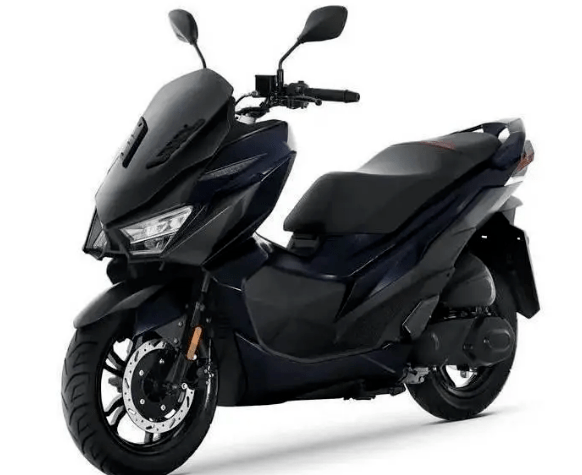 的jet x(gpx dron)直接搬到国内,未来与本田pcx 160,雅马哈nmax 155