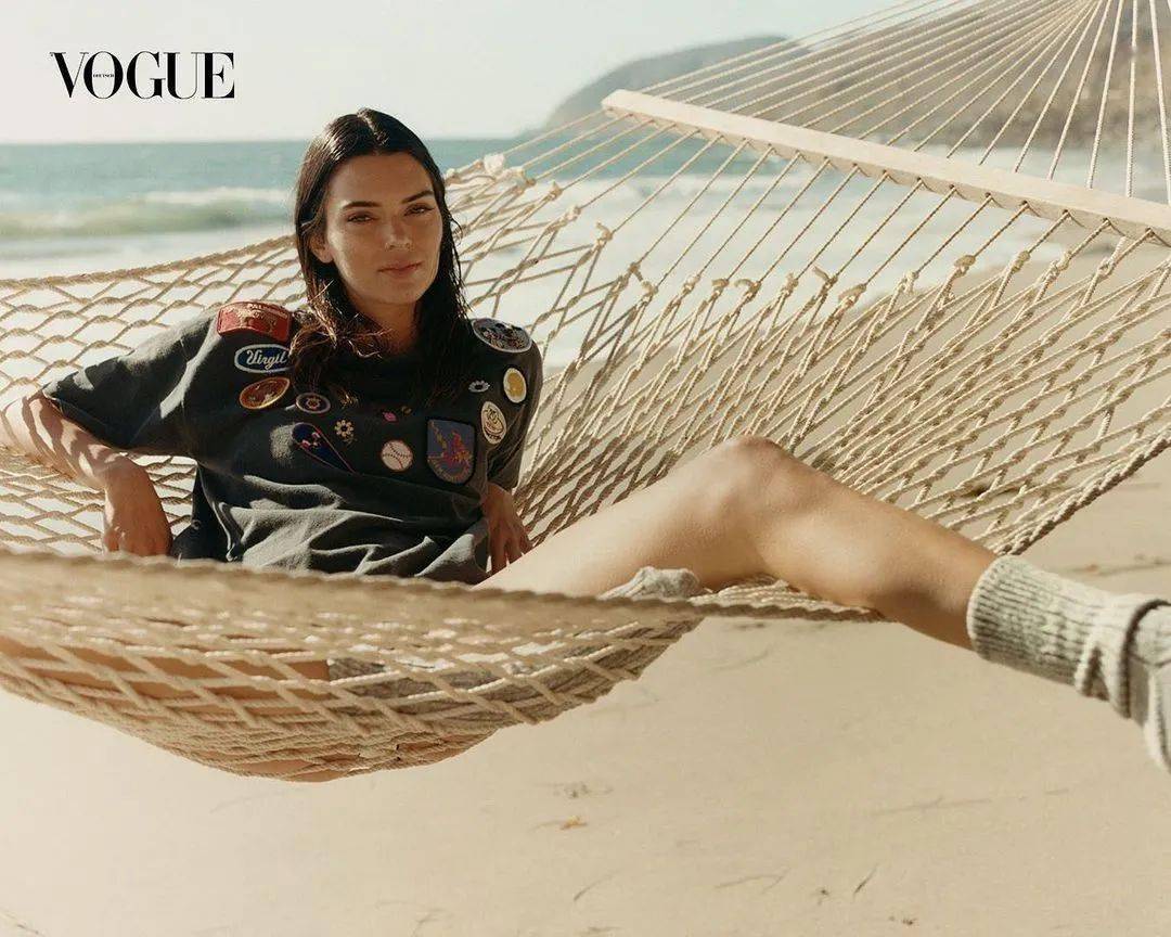 时尚美女肯豆！