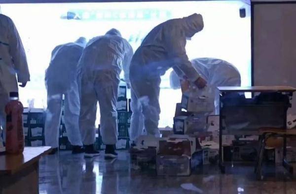 大学城|大连30余名大学城学生确诊！他们的“隔离日记”看哭……