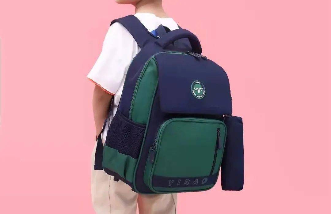 桥头两个学生丢了书包,还有人重金找手机._陈子健