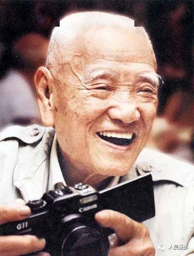 百岁简庆福中国摄影界的常青松