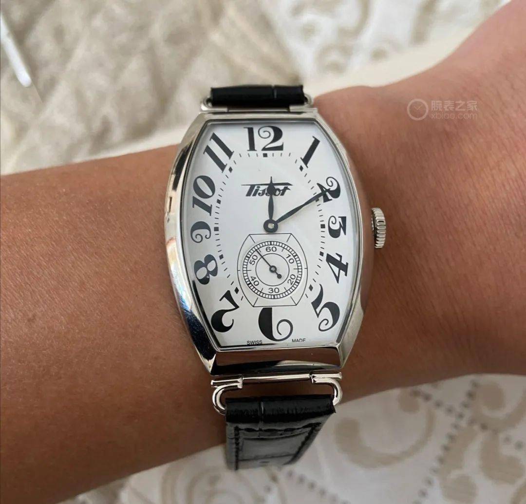 酒桶我买了只女表，戴上居然没有人认出来