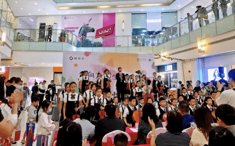 童真|“我向大师学绘画”儿童作品展开幕，展现天马行空童真世界