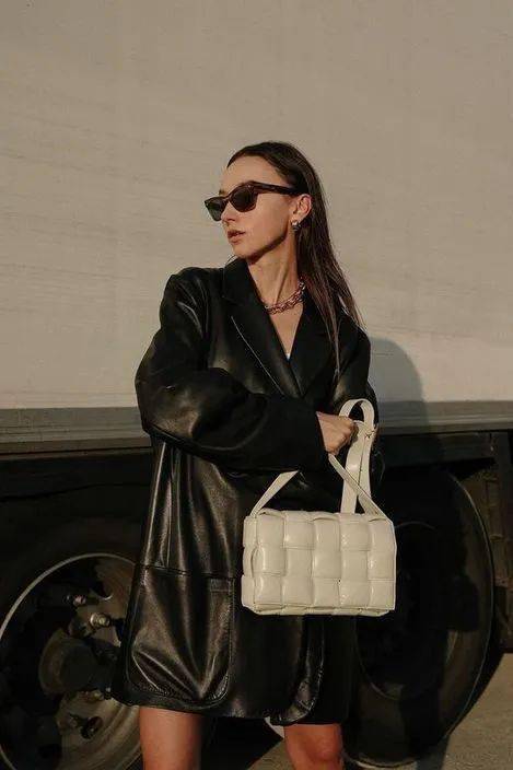 品牌 BV设计师离职,时尚圈再无“云朵包”