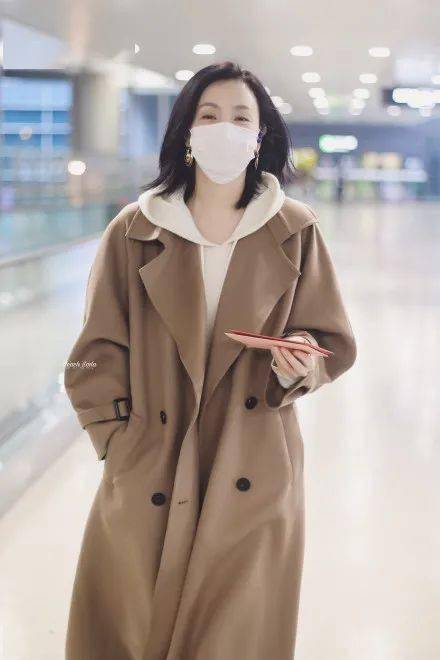 做工 一件双面呢大衣要好几万?凭什么这么贵?