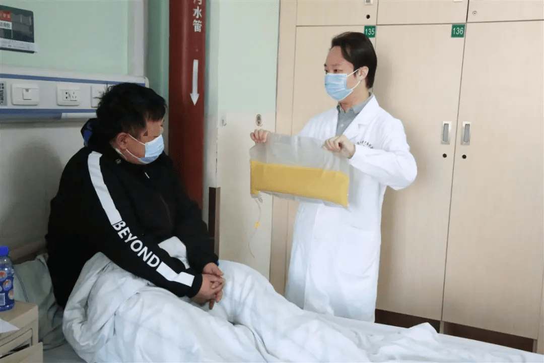 中南医院|血液中透析出2升油浆，只因小伙爱吃这个......