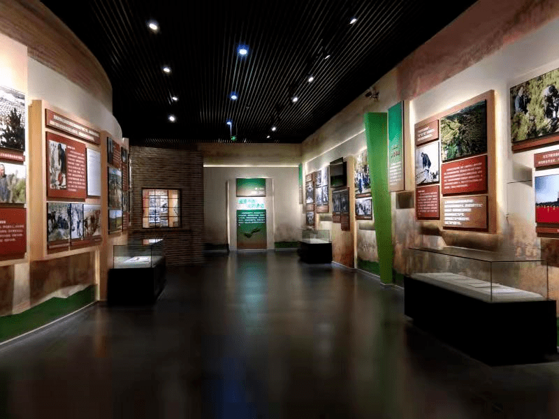 右玉精神展览馆重温红色历史传承右玉精神