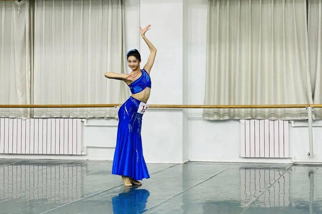 中央民族大学舞蹈学院2021级舞蹈表演班新生入学专业复测考核班主任