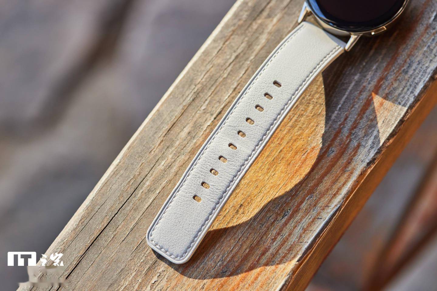 【IT之家开箱】华为 WATCH GT 3 系列图赏：屏占比更高