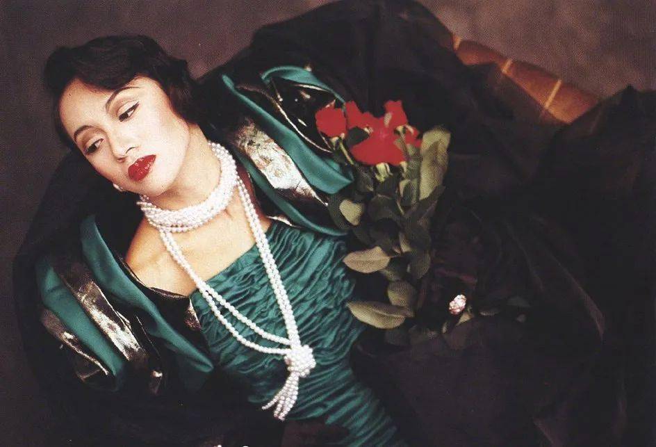 芳华绝代20年如今半个娱乐圈都在怀念她