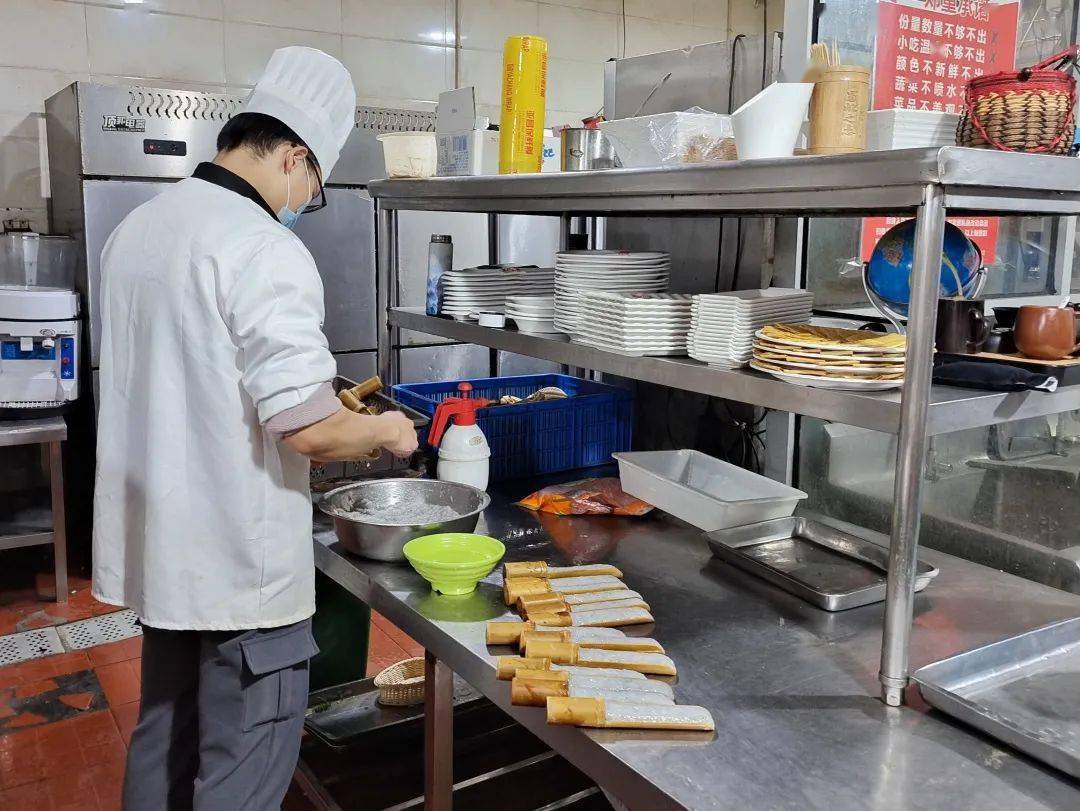 直击网络餐饮后厨!这次查到了哪几家