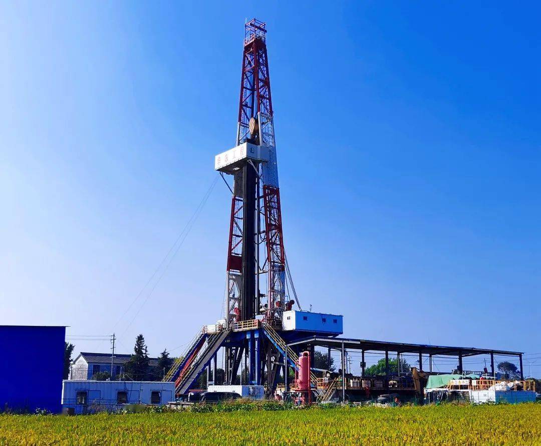 大干100天 | 江苏钻井70619队完成江苏油田首口页岩油水平井并创多项