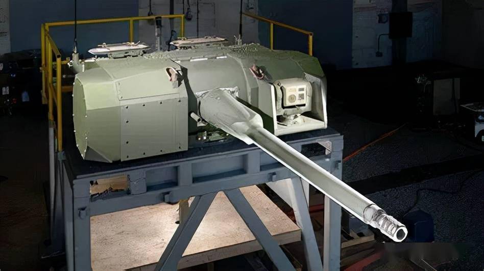 该炮塔的主武器是诺斯罗普·格鲁曼制造的50毫米xm913机炮,最早在美国