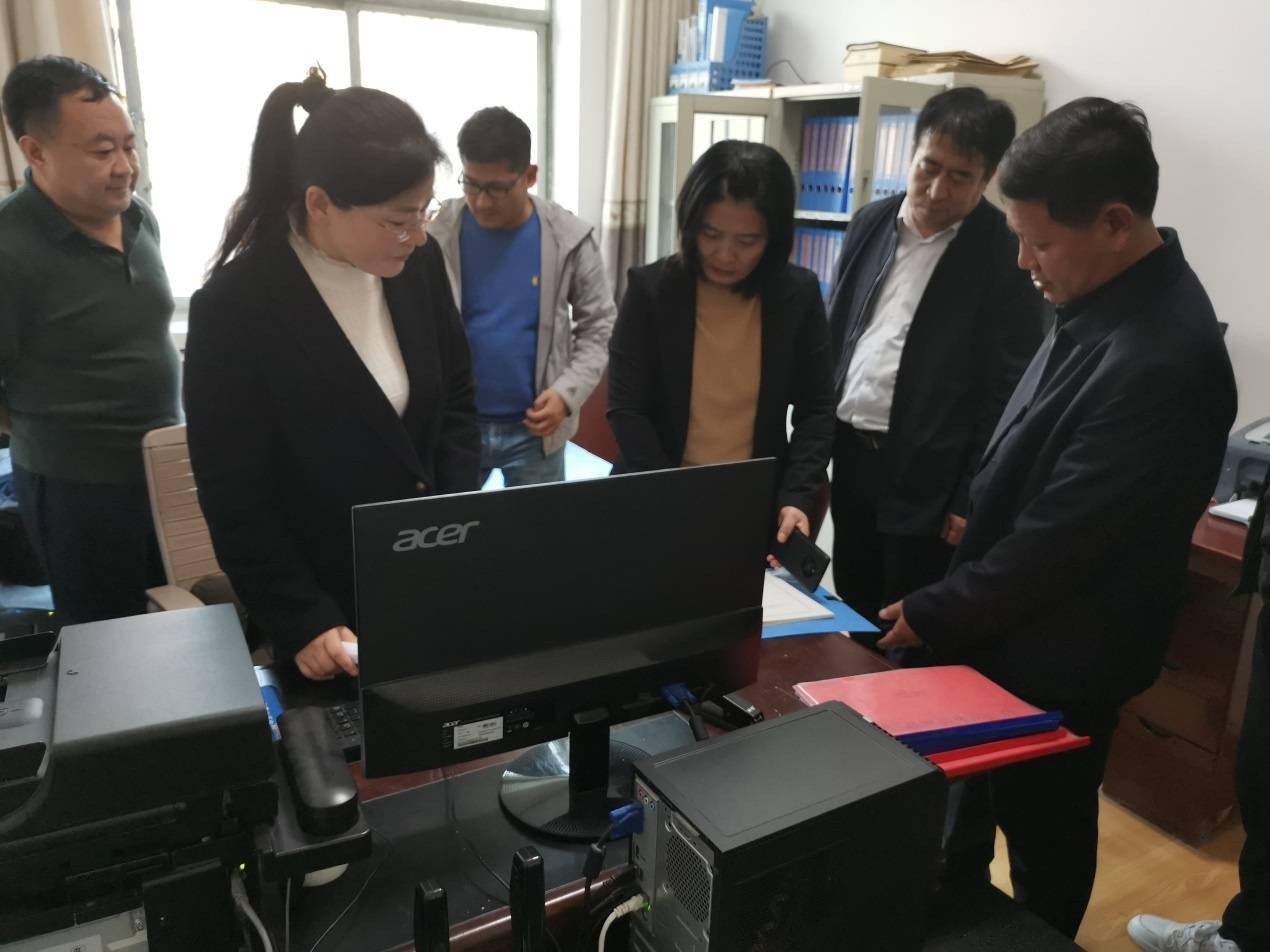子洲:开展全县干部作风集中整顿和基层党风廉政建设工作调研