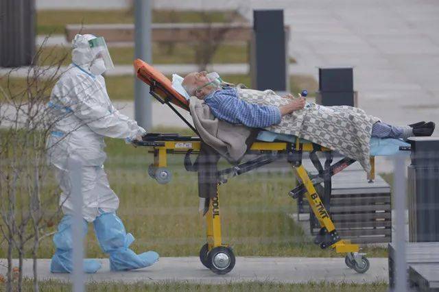 全球新冠药物赛道渐明朗：上百个三期临床，谁能胜出？