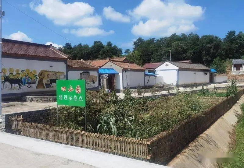 贯彻党代会实干看作为河西镇风劲帆满图新志砥砺奋进正当时