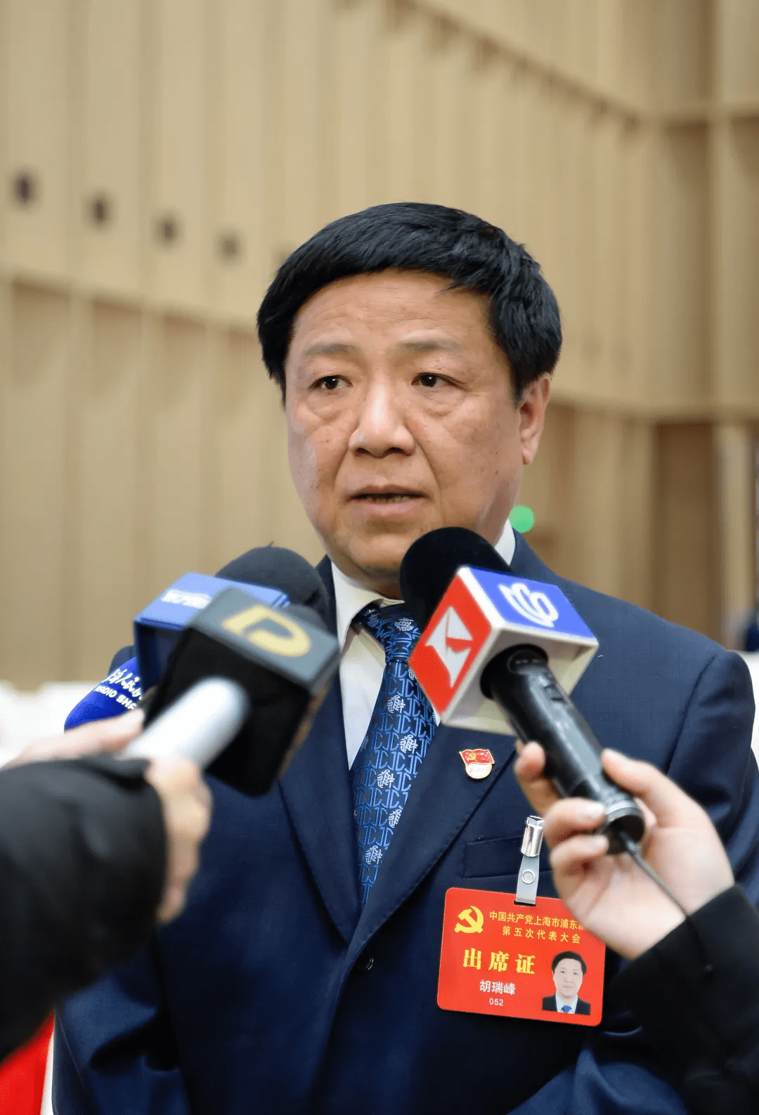 浦东教育将迎来"精气神"的大提升上海市进才中学校长胡瑞峰一起来看