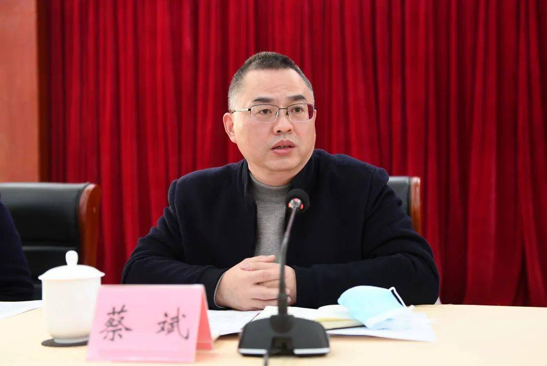 史燚持之以恒抓好县域政治生态建设