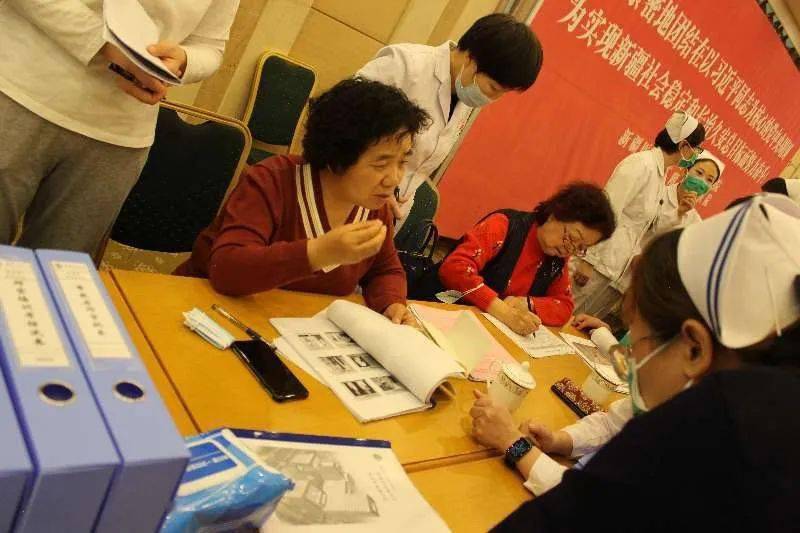 相关|【新闻快递】新疆医科大学护理专业认证督导组进行实践基地指导