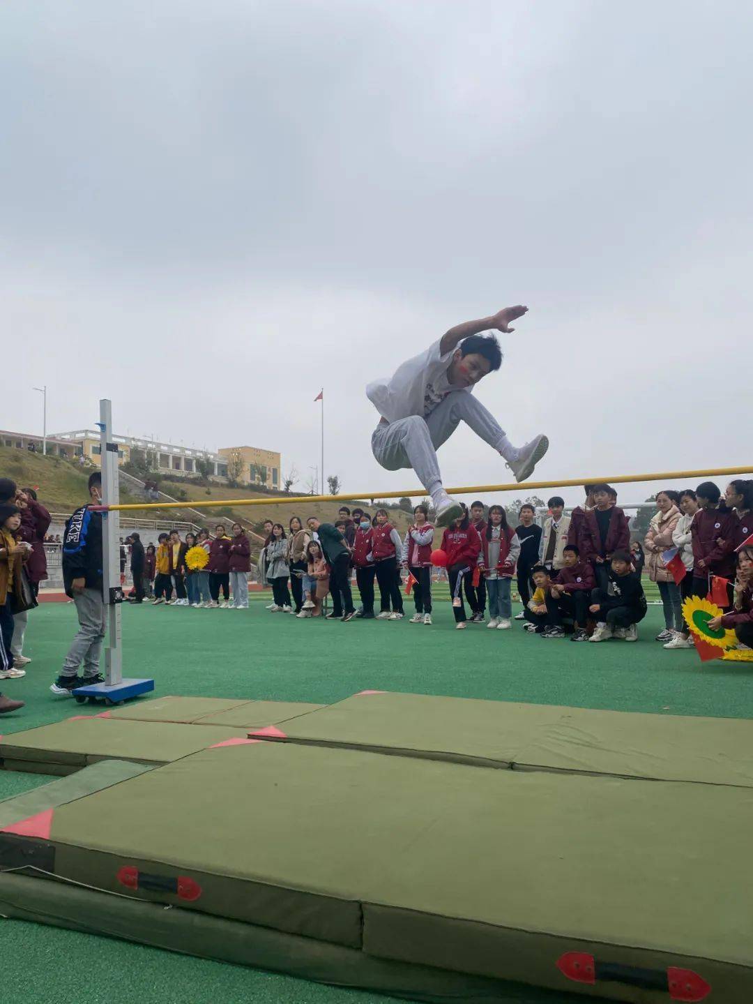 庐山市华林中学 第三届田径运动会圆满闭幕!_比赛