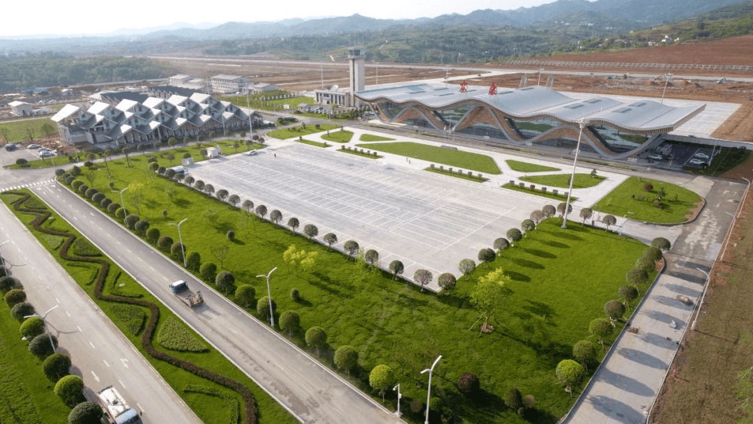 府谷,定边机场和汉中机场二期扩建工程,延安机场扩建和渭南,商洛机场