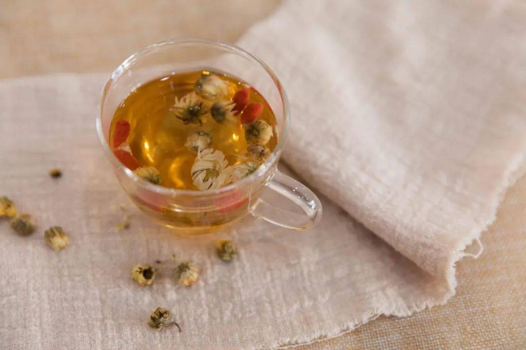 肝脏|8种明目食物，2个日常食谱，健康又护眼