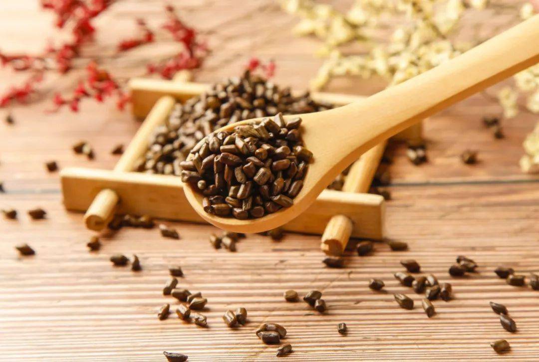 肝脏|8种明目食物，2个日常食谱，健康又护眼