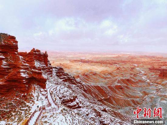 阳光|来甘肃平山湖大峡谷赏一场雪景