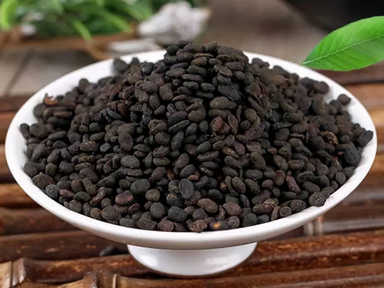 早生华发这些中药里的乌发高手你认识多少