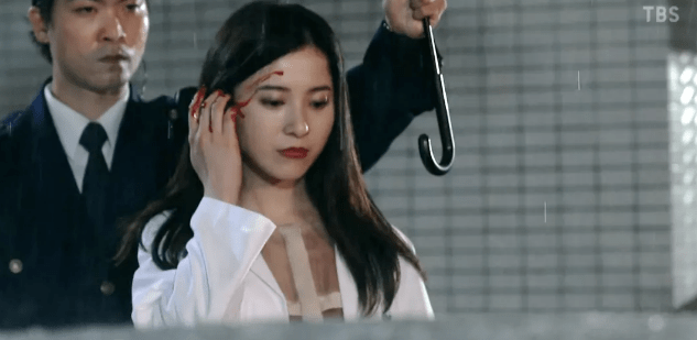 开播评分 9.0,这疯批美人谁能不爱_父亲