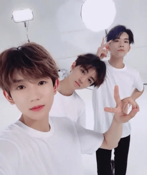 王俊凯恋爱?肖战消息?张新成资源?蔡少芬张晋?