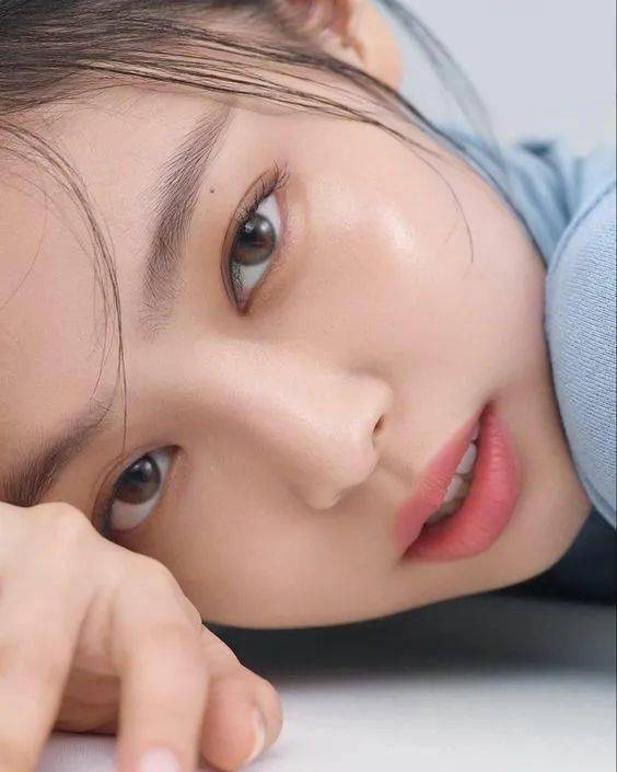姐妹五官平平的女生如何成为骨相美女？