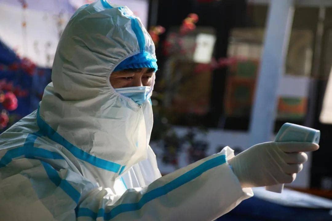 凝心聚力同心抗疫作品网络展播林进喜抗疫摄影作品欣赏