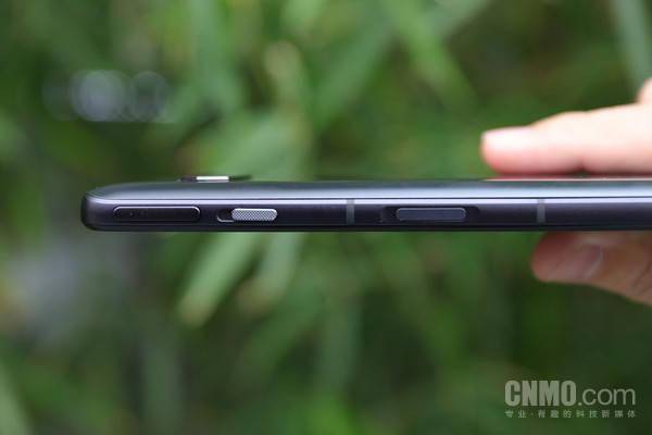 黑鲨4S Pro评测：全方位进化 满足游戏玩家的所有需求