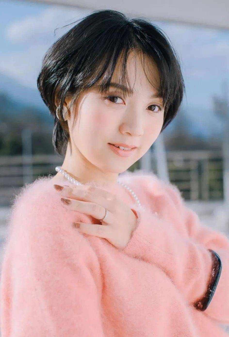 完倪妮扒完倪妮的美貌进化史，我悟了：女人变美，要有心机