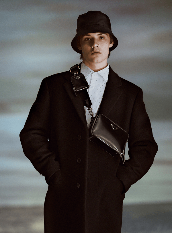 冬日 《女明星雪地穿搭攻略》连羽绒服都越来越“卷”了?