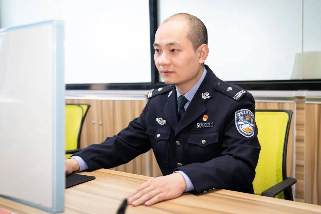 十大人民警察