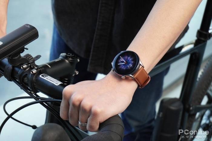 ��עѪѹ�������ֱ�Amazfit Ծ��GTR 3 Pro����