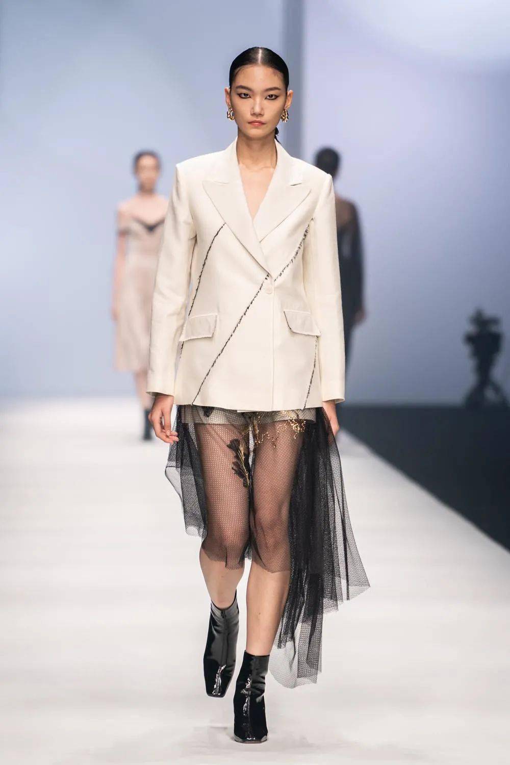 ss2022上海时装周一兰新风尚