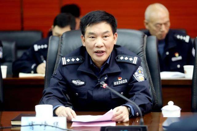 衡阳交警召开优化营商环境警企恳谈会