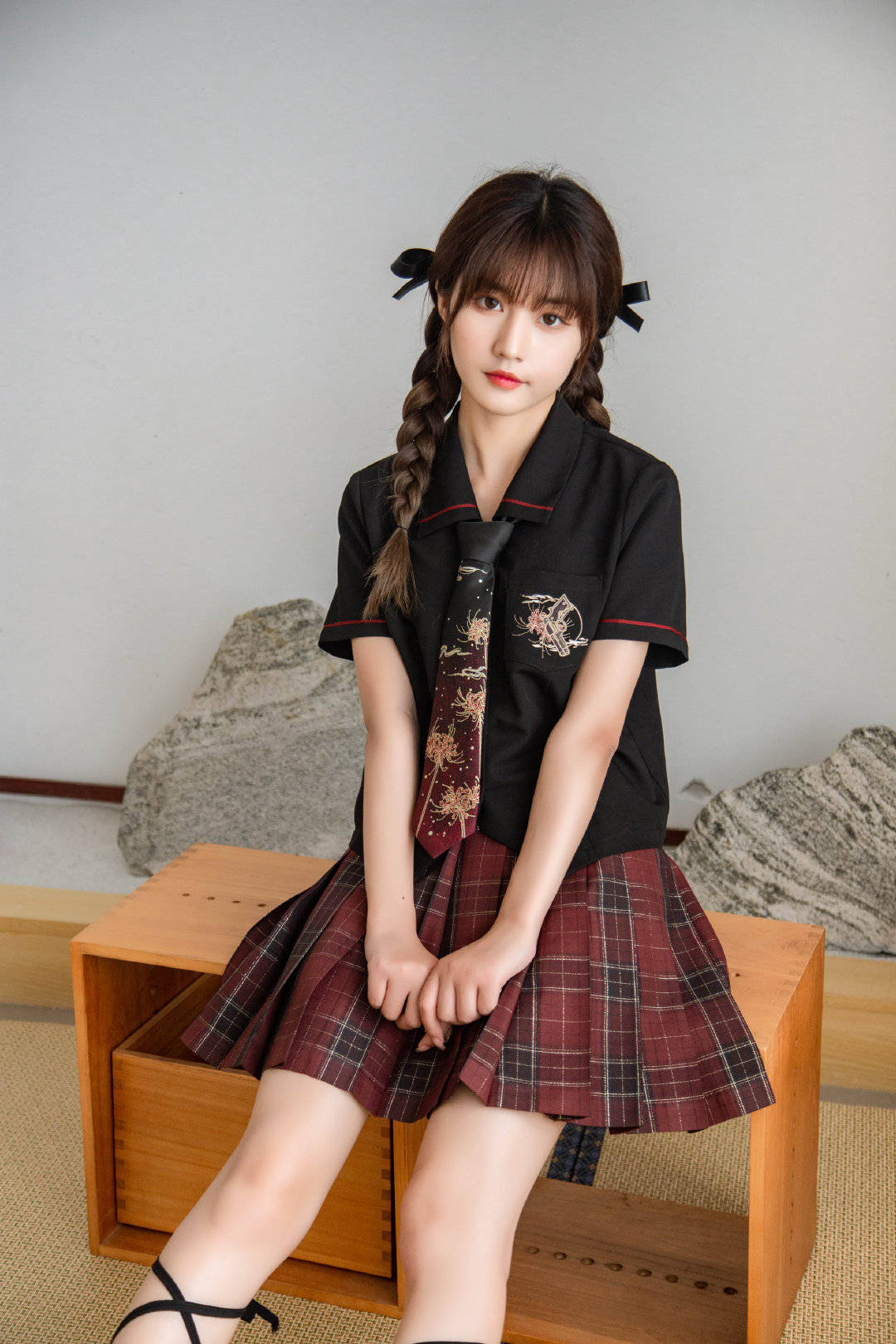 少女庄园丨国王与夜莺jk小红专访