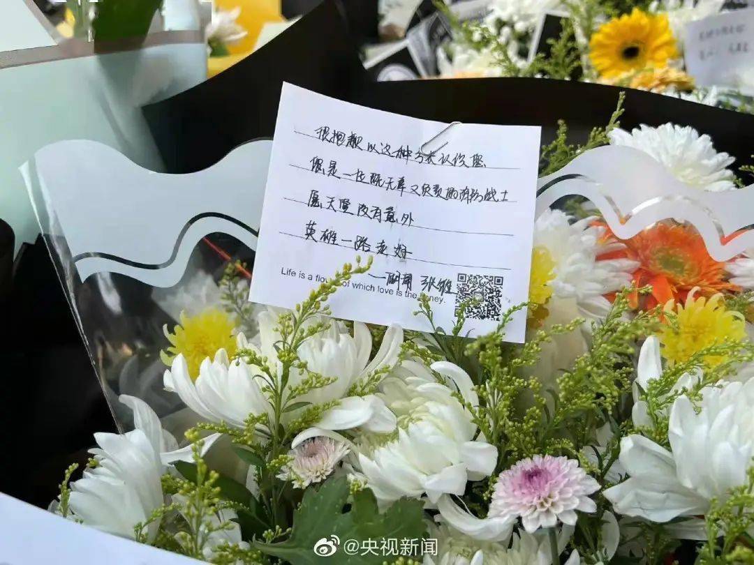 女童|24岁消防员去世，送别现场画面戳痛所有人：他原本3个月后就要结婚了…