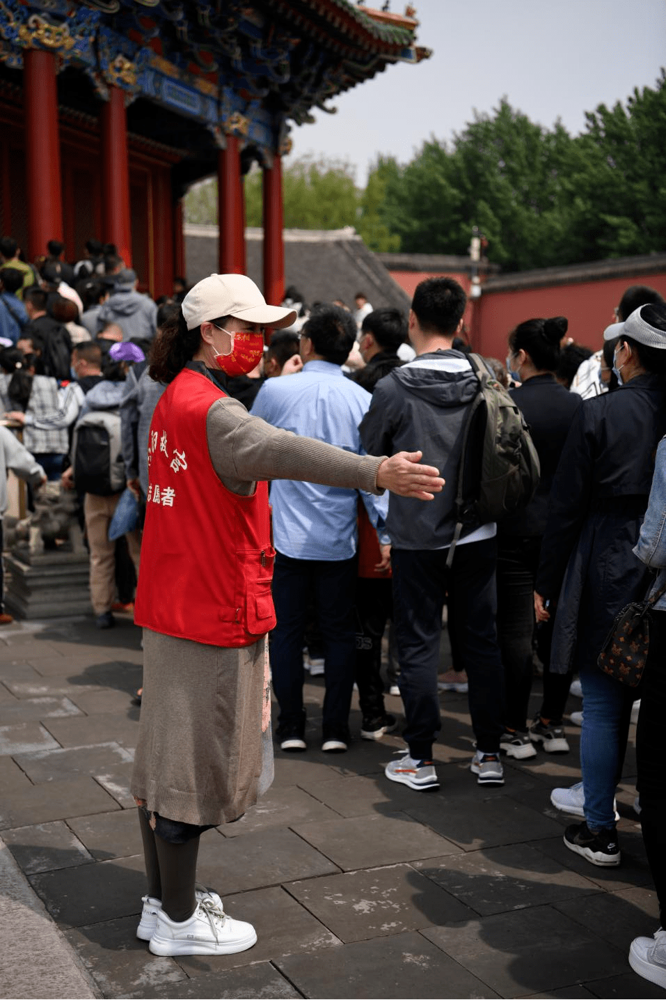 璀璨的星火沈阳故宫志愿者团队入选2021年文化和旅游领域学雷锋志愿