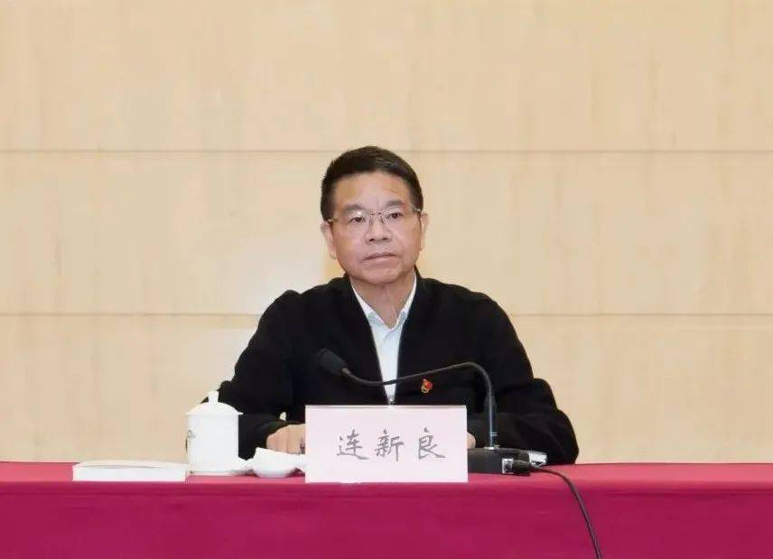 市委组织部副部长,市委编办主任连新良指出,2011年编办单独设置,是