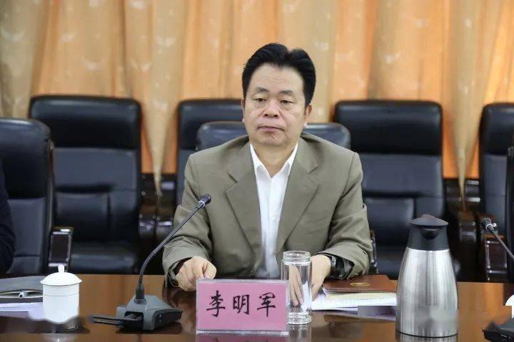 会上,李明军,李广霞,魏宏新,梁艳玲,周克鹏,刘磊围绕深入学习领会党的