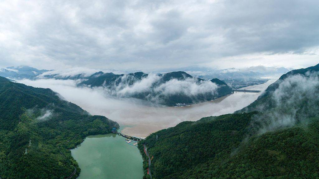 【诗词里的中国】千古富春江:奇山异水 天下独绝_视觉_桐庐_祝育斌